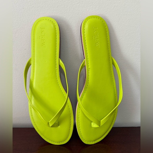 J. Crew Shoes - J. Crew neon green/yellow NWT flip flop in size 10